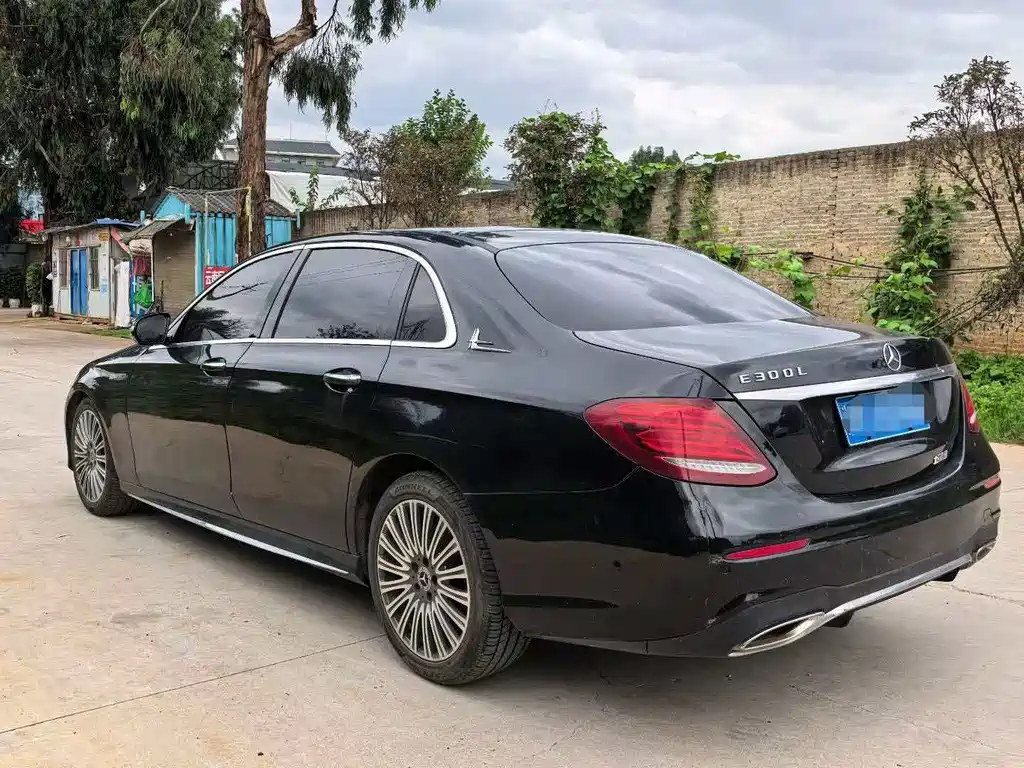 Mercedes-Benz E-Class 2017