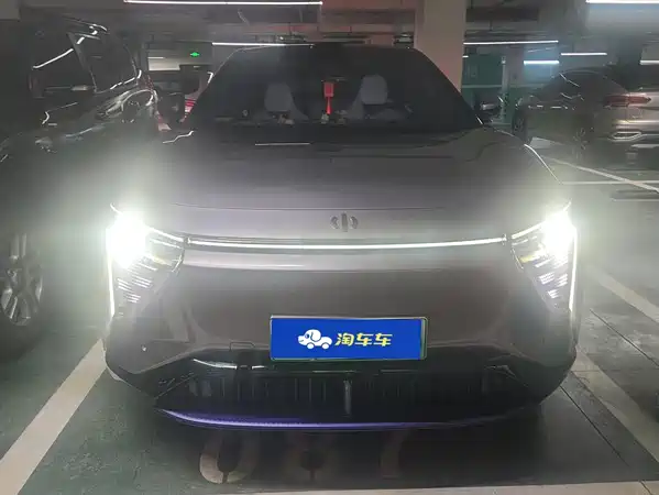 HiPhi Y 2023