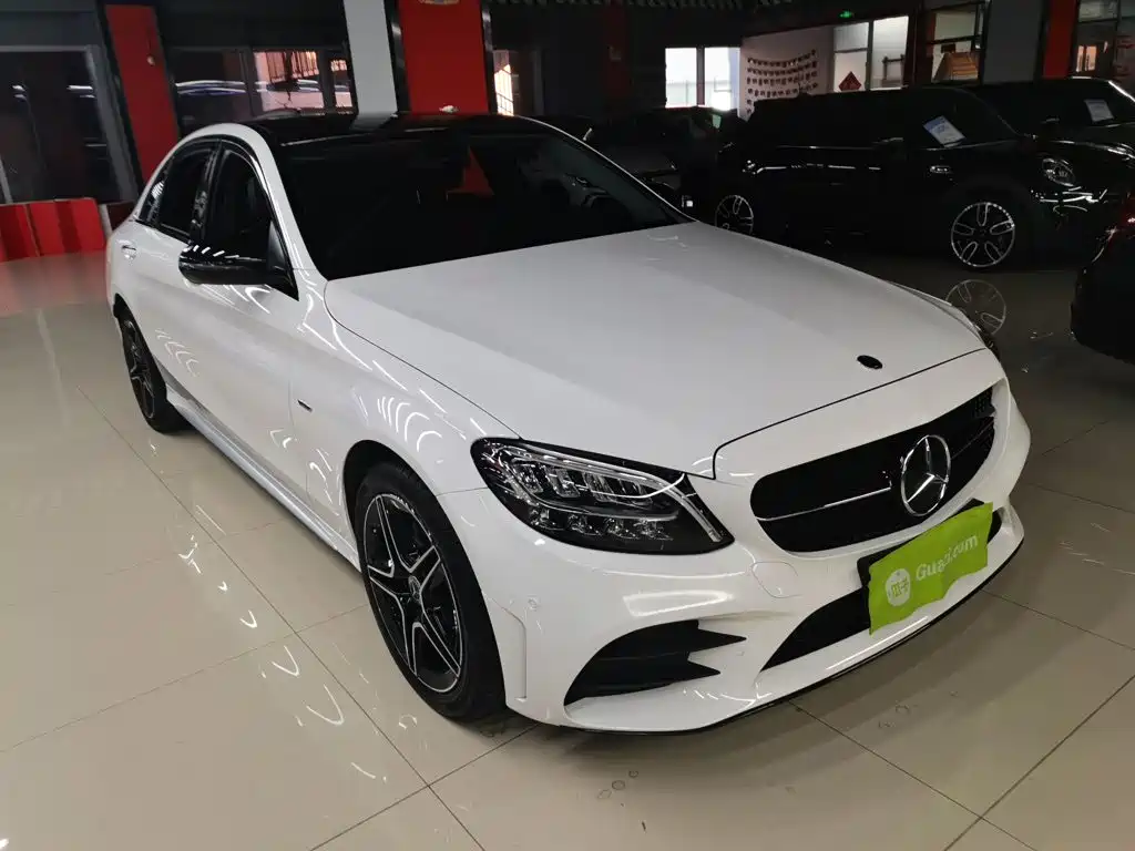 Mercedes-Benz C-Class 2021