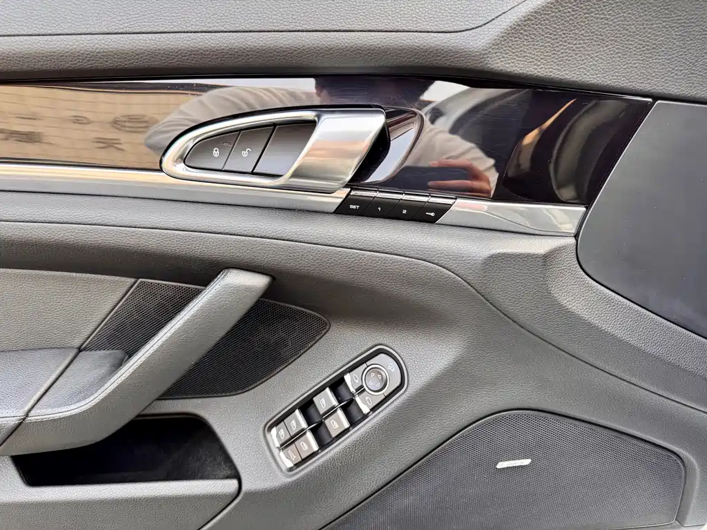 Porsche Panamera 2015 — фото 10
