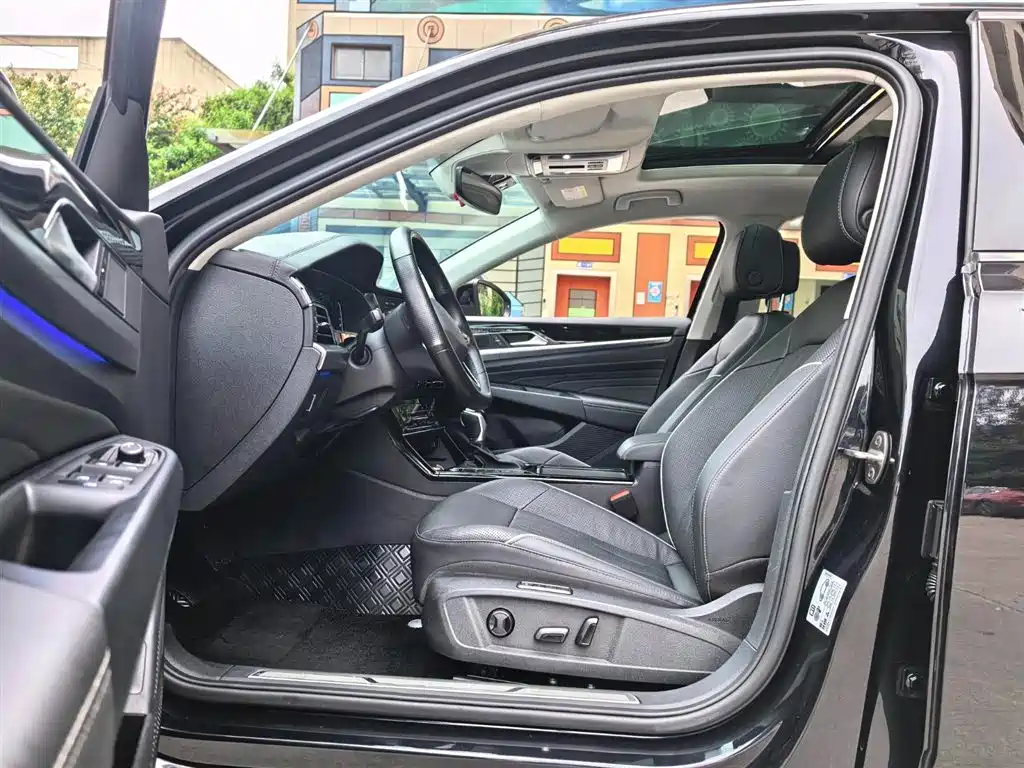 Volkswagen Passat 2022