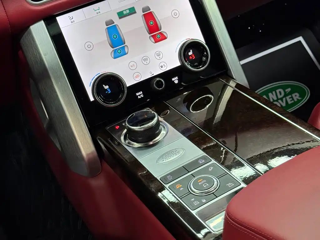Land Rover Range Rover 2022 — фото 20
