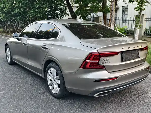 Volvo S60 2020