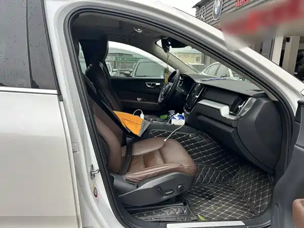 Volvo XC60 2019