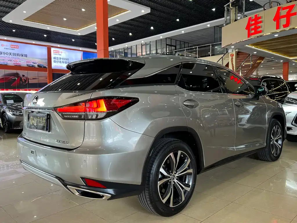 Lexus RX 2022 — фото 5