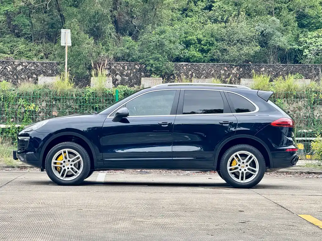 Porsche Cayenne 2017 — фото 4