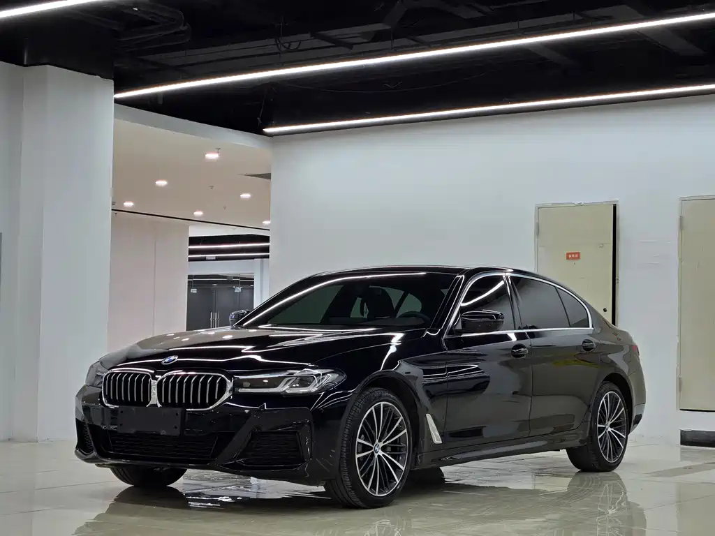 BMW 5 Series 2023