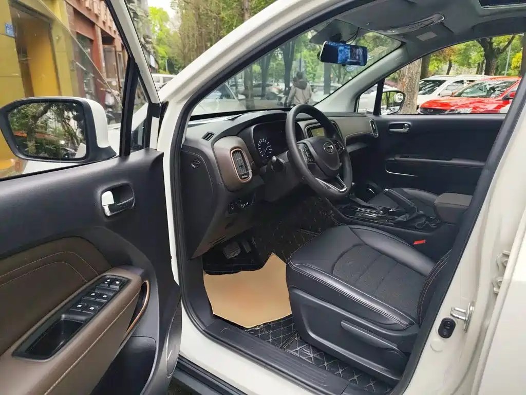 GAC Trumpchi GS3 2019 — фото 16