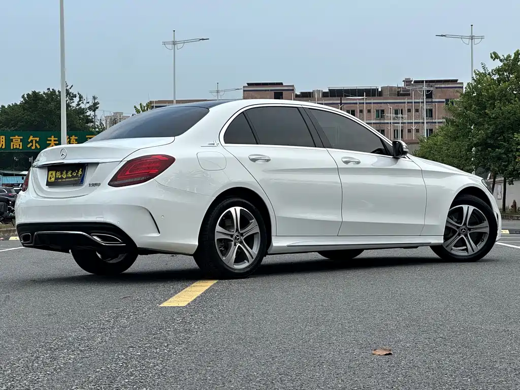 Mercedes-Benz C-Class 2019
