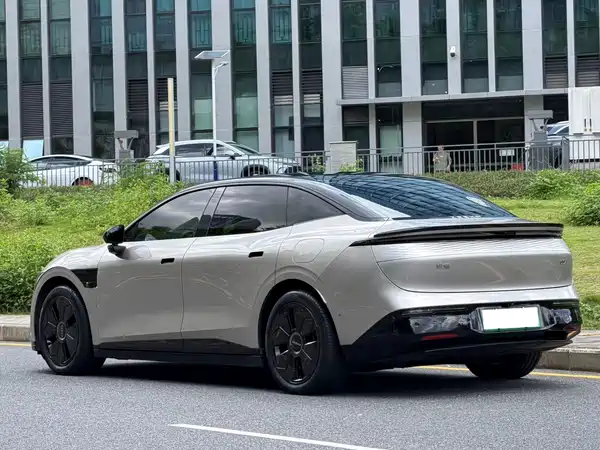 Zeekr 007 2024