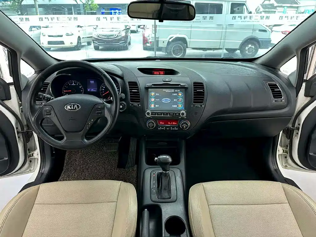 Kia K3 2013