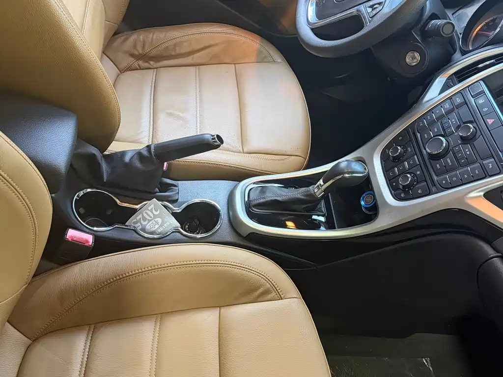 Buick Excelle 2014
