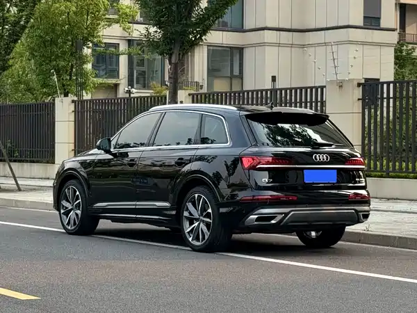 Audi Q7 2023