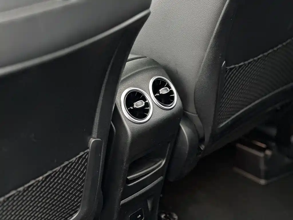 Mercedes-Benz GLB 2021 — фото 12