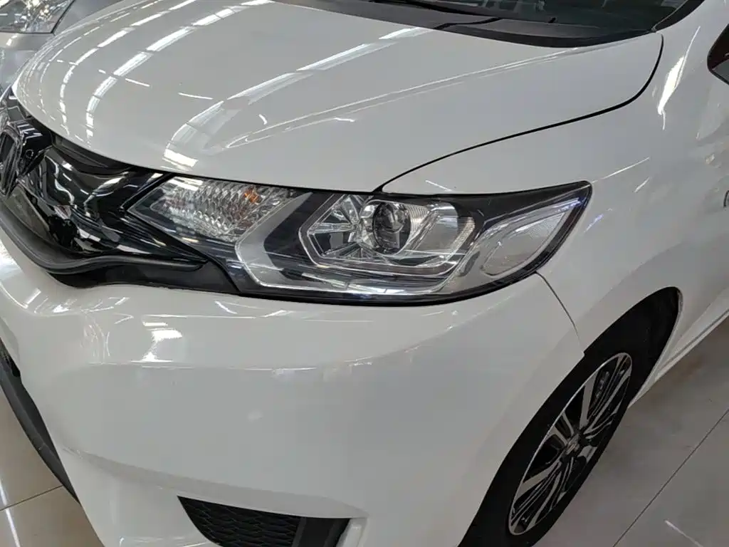 Honda Fit 2017 — фото 24