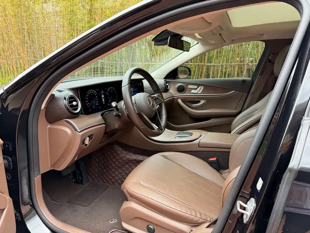Mercedes-Benz E-Class 2020 — фото 7