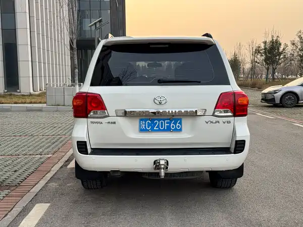 Toyota Land Cruiser 2016