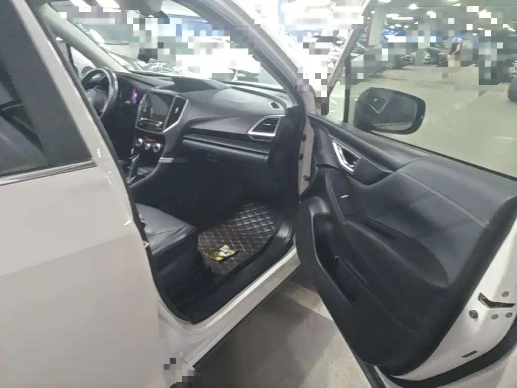 Subaru Forester 2019 — фото 11