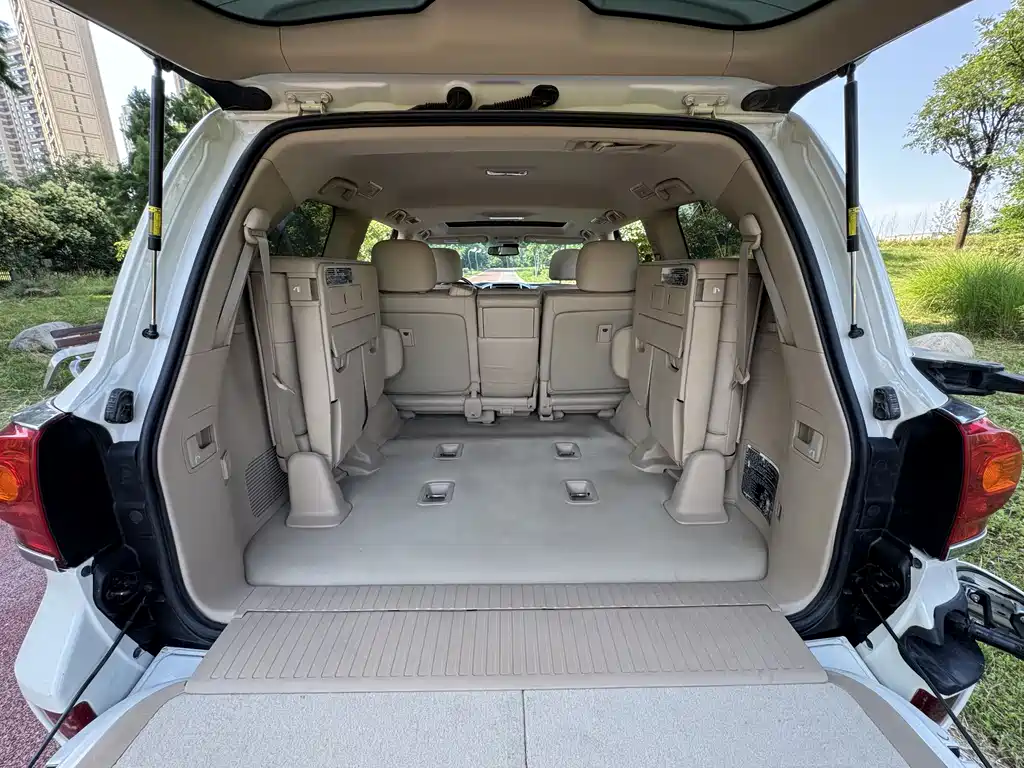Toyota Land Cruiser 2015 — фото 12