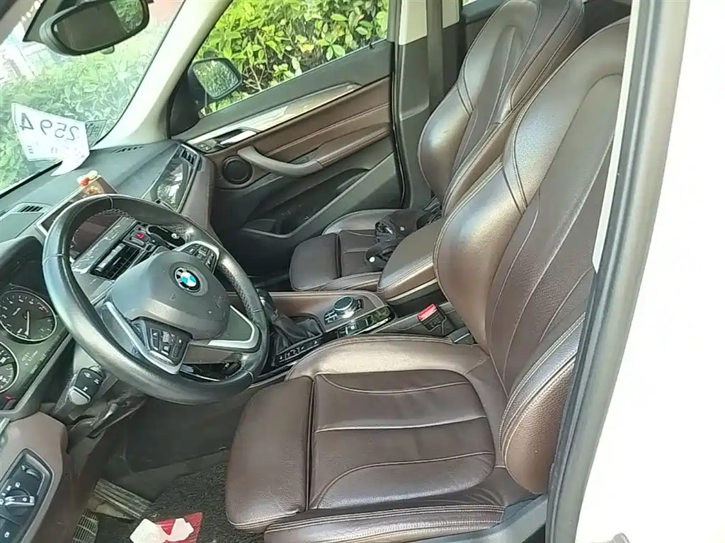 BMW X1 2016 — фото 15