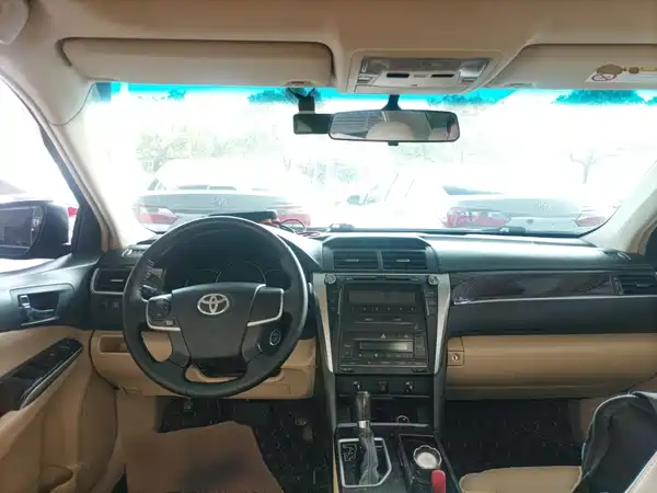 Toyota Camry 2017