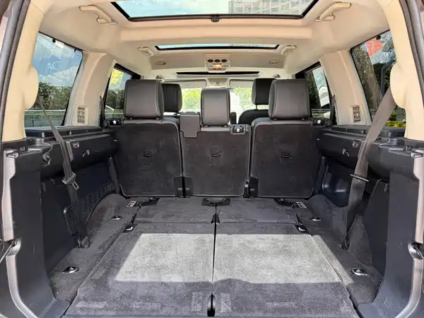 Land Rover Discovery 2016