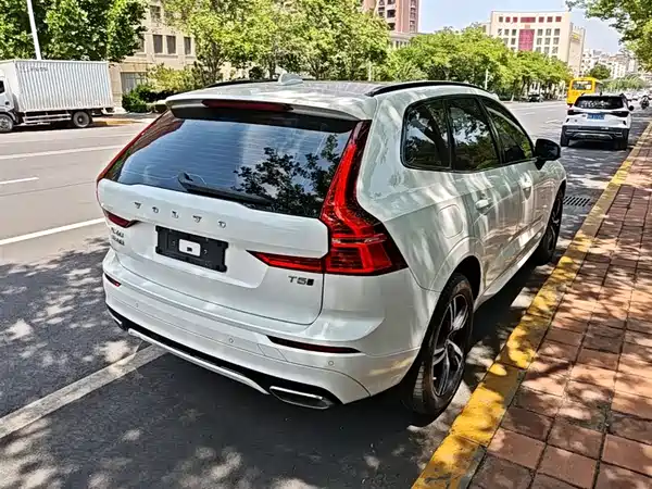 Volvo XC60 2021