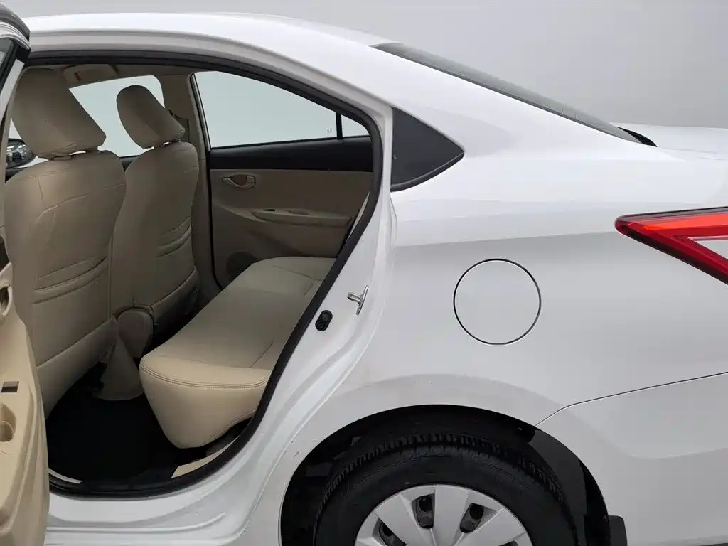 Toyota Vios 2014 — фото 15