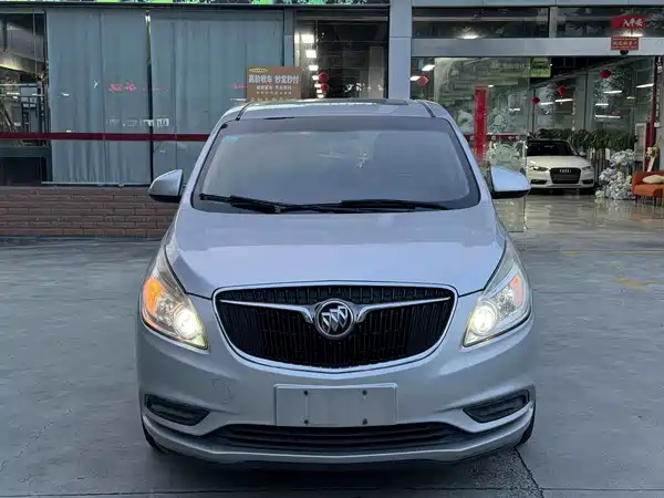 Buick GL8 2017