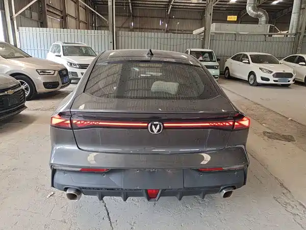 Changan UNI-V 2022