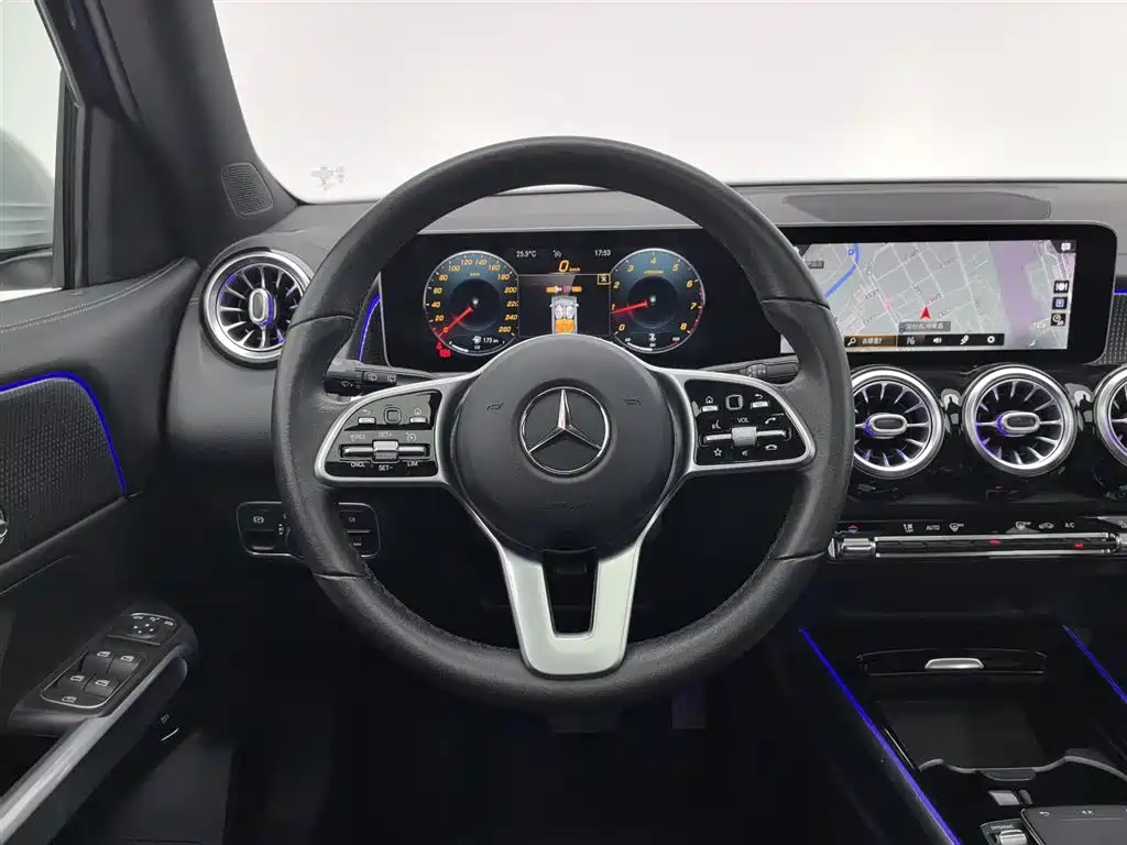 Mercedes-Benz GLB 2020 — фото 11