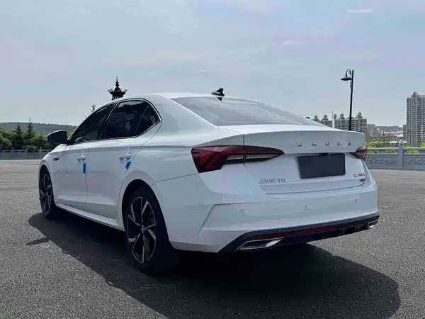 Skoda Octavia 2023