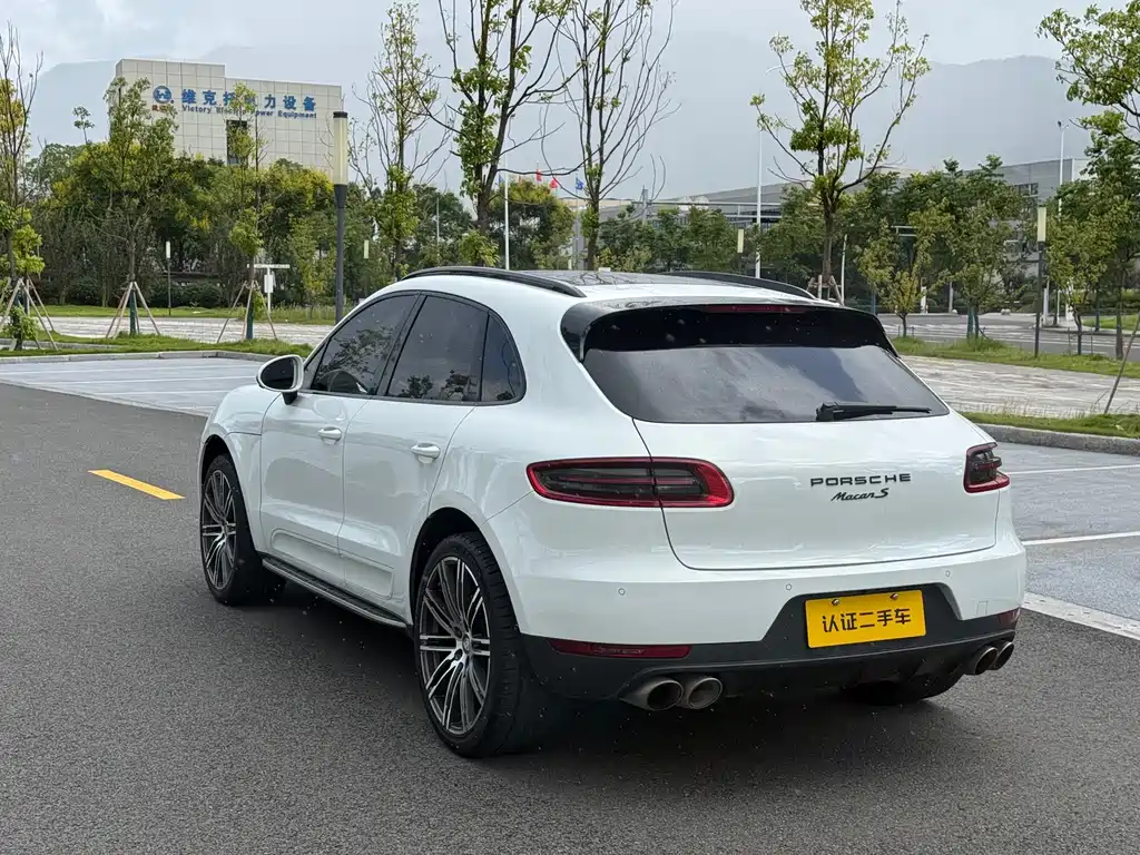 Porsche Macan 2017 — фото 5