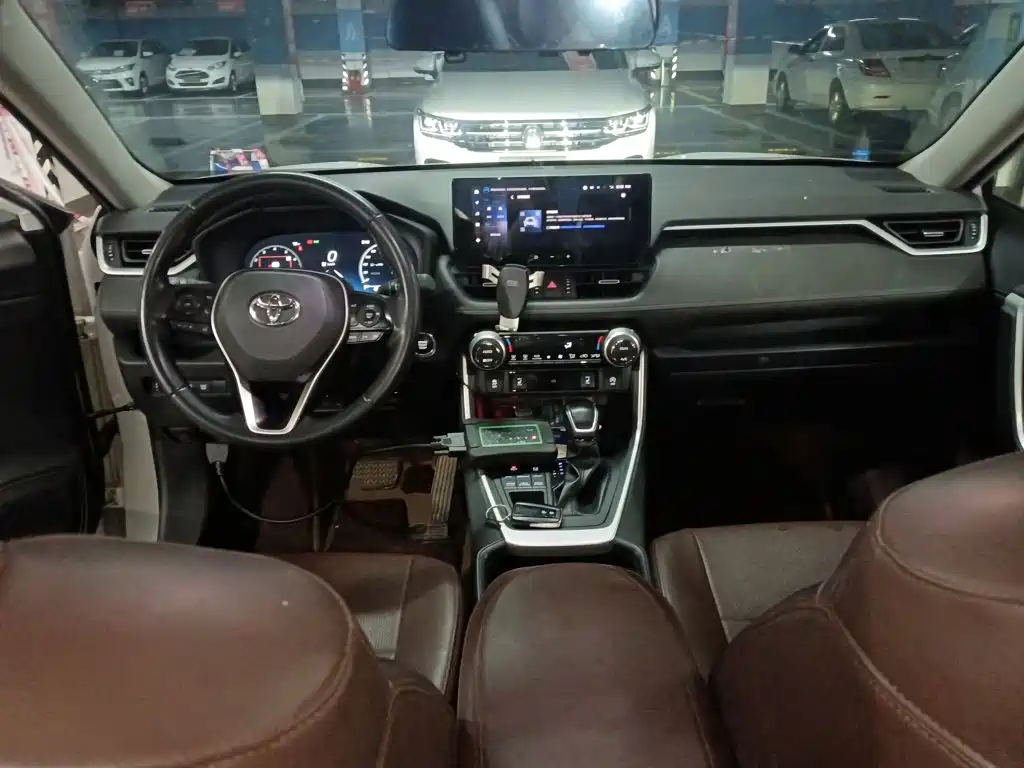 Toyota RAV4 2024