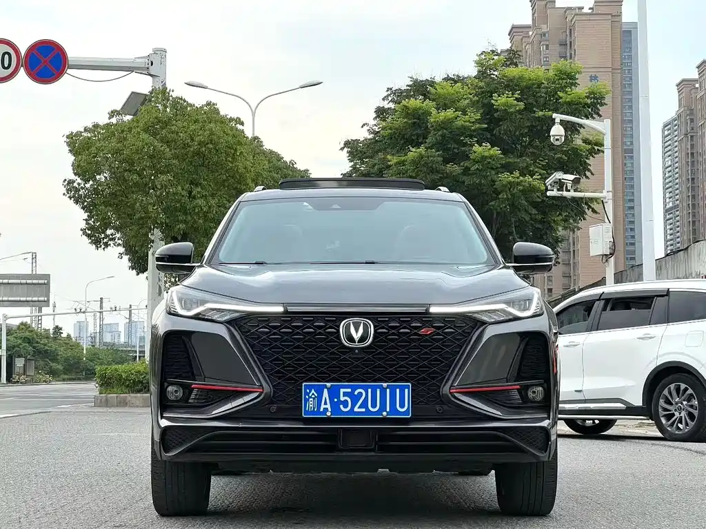 Changan CS75 PLUS 2021 — фото 3