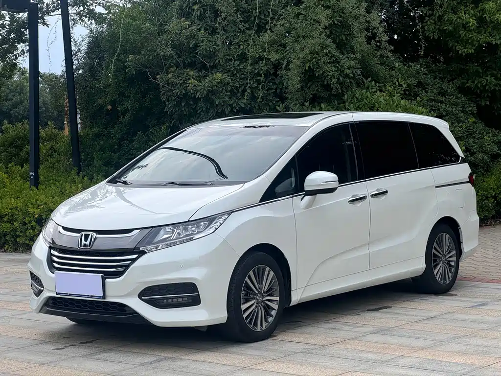 Honda Odyssey 2019 — фото 1