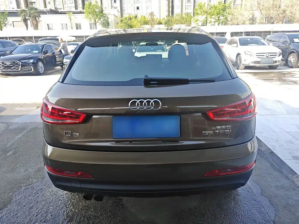 Audi Q3 2015