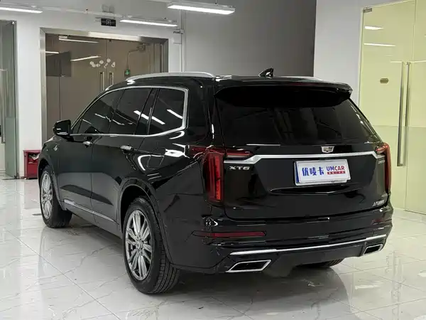 Cadillac XT6 2021