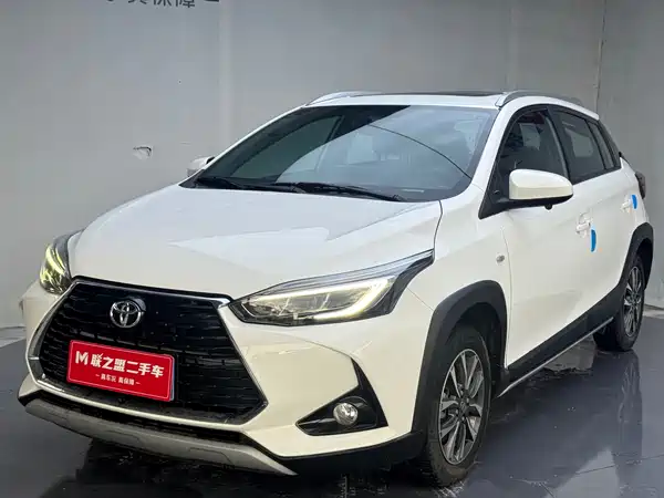 Toyota Yaris L 2023