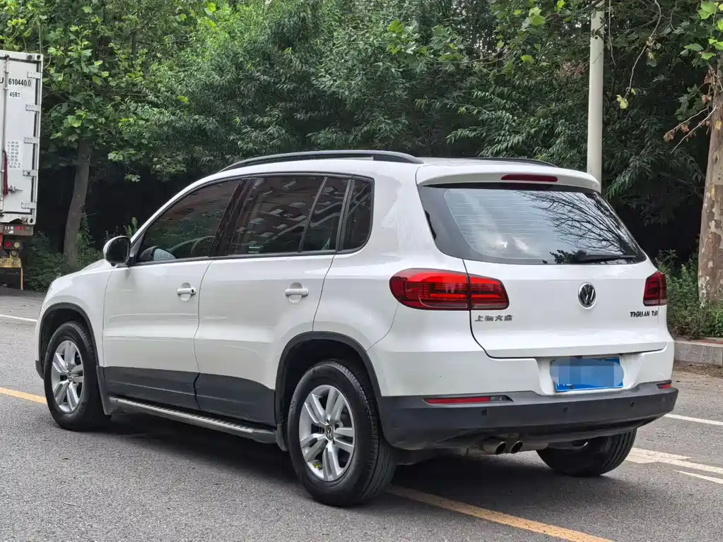 Volkswagen Tiguan 2013 — фото 4