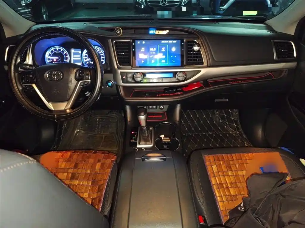 Toyota Highlander 2018 — фото 13