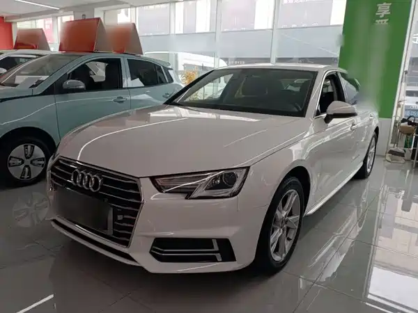 Audi A4L 2019
