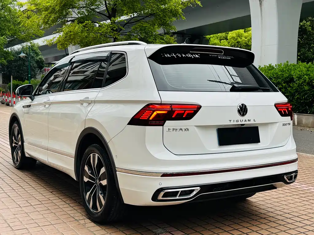 Volkswagen Tiguan L 2023 — фото 9