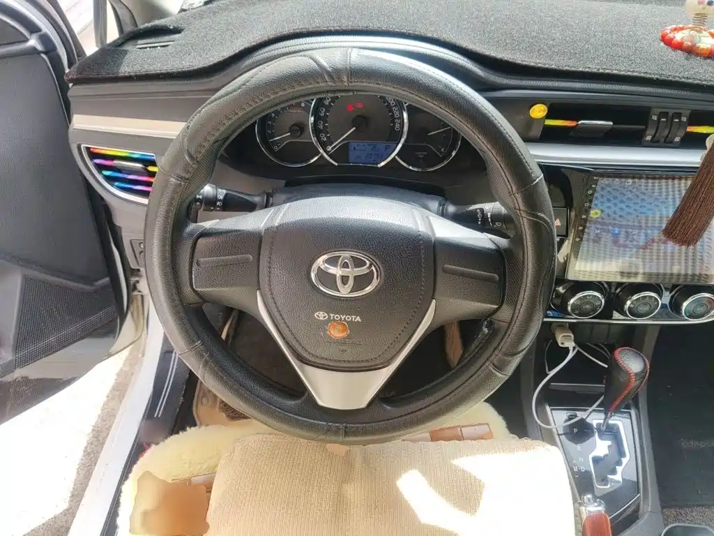 Toyota Corolla 2016 — фото 3