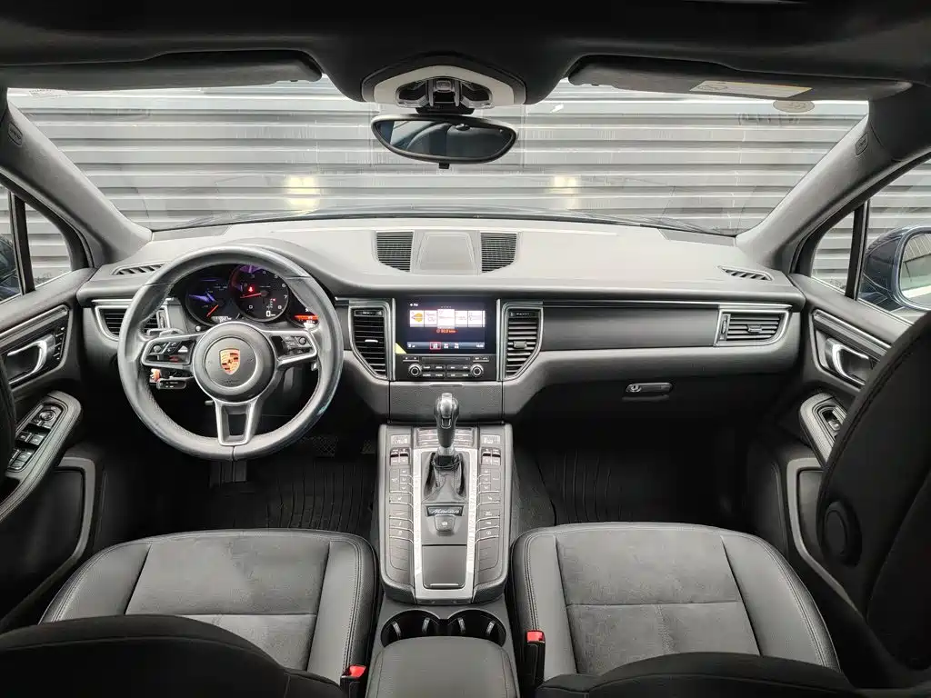 Porsche Macan 2018 — фото 5
