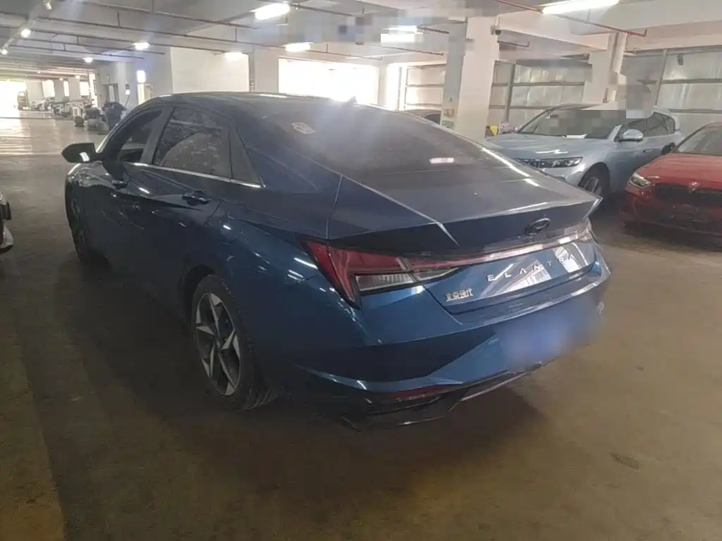 Hyundai Elantra 2021