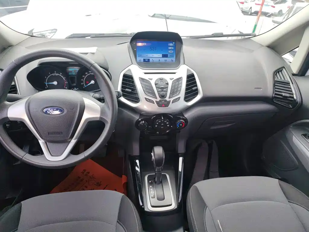 Ford Ecosport 2017 — фото 9