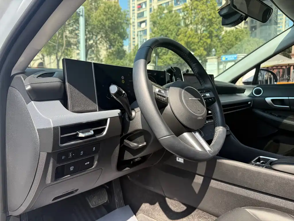 Hyundai Sonata 2025 — фото 25