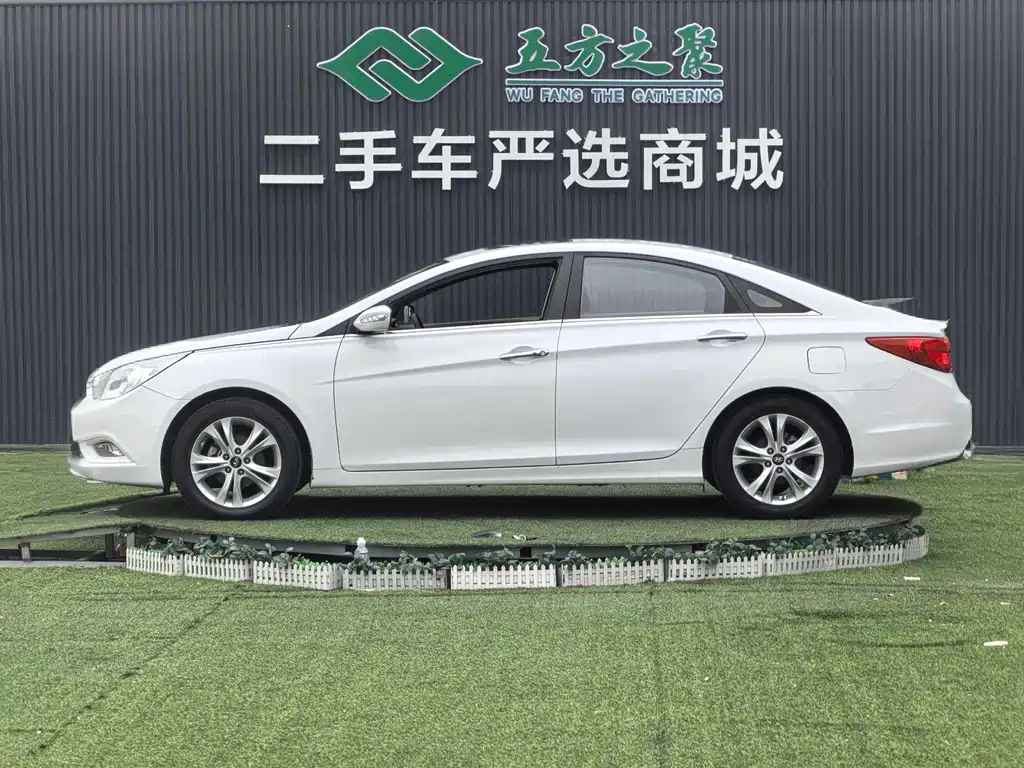 Hyundai Sonata 2012 — фото 22