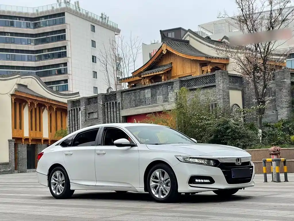 Honda Accord 2021 — фото 25